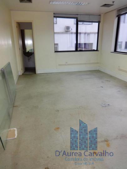 Sala 3 com Banheiro Privativo