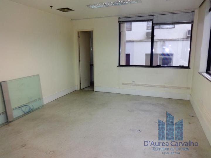 Sala 3 com Banheiro Privativo