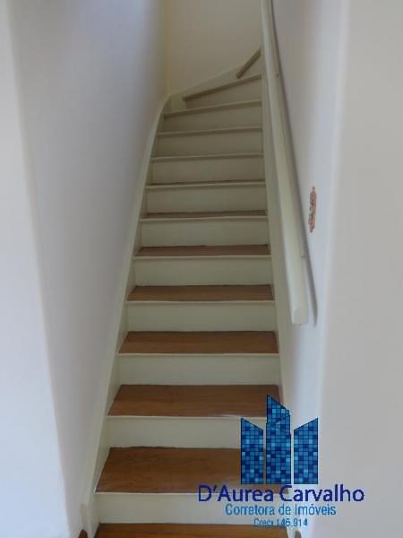 Escadaria para Acesso ao Piso Superior