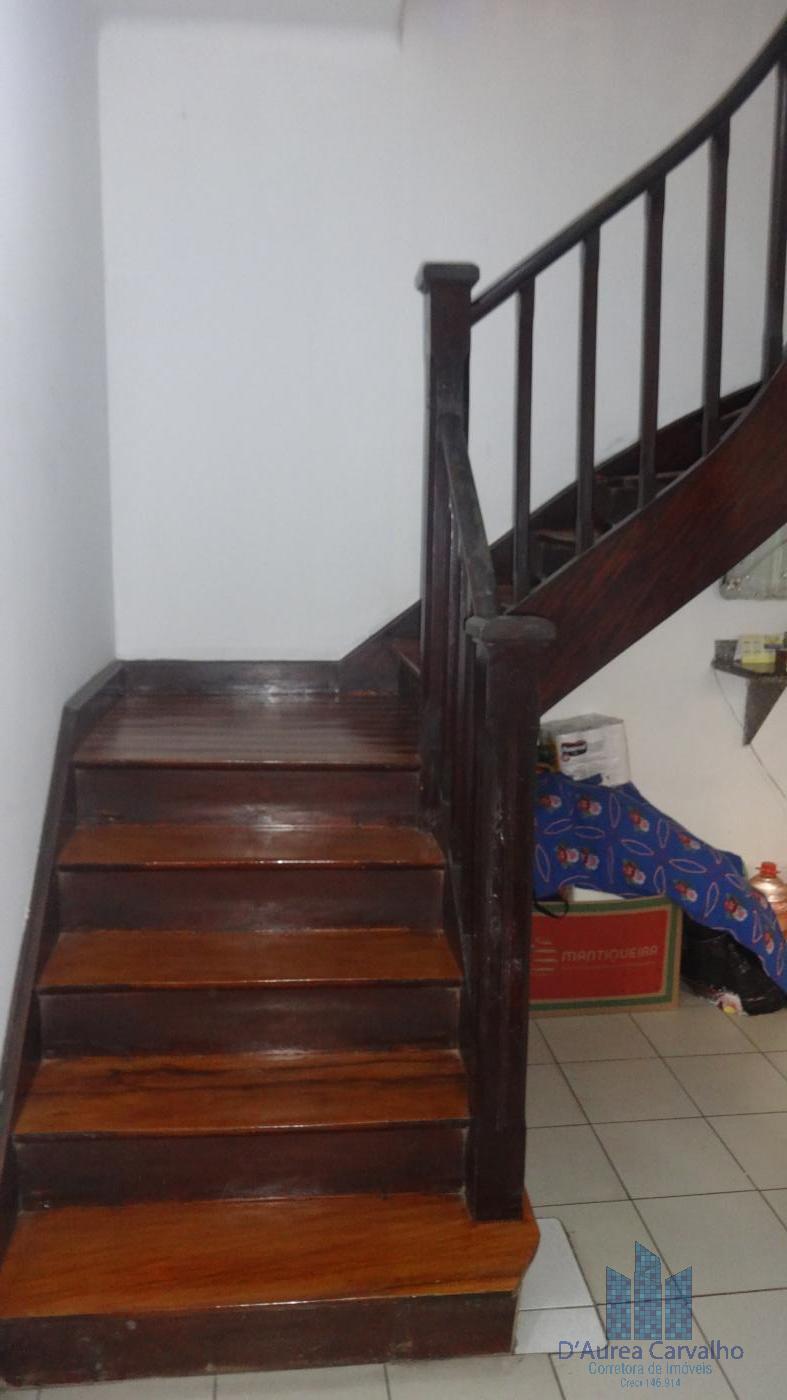 Escadaria para Acesso Piso Superior