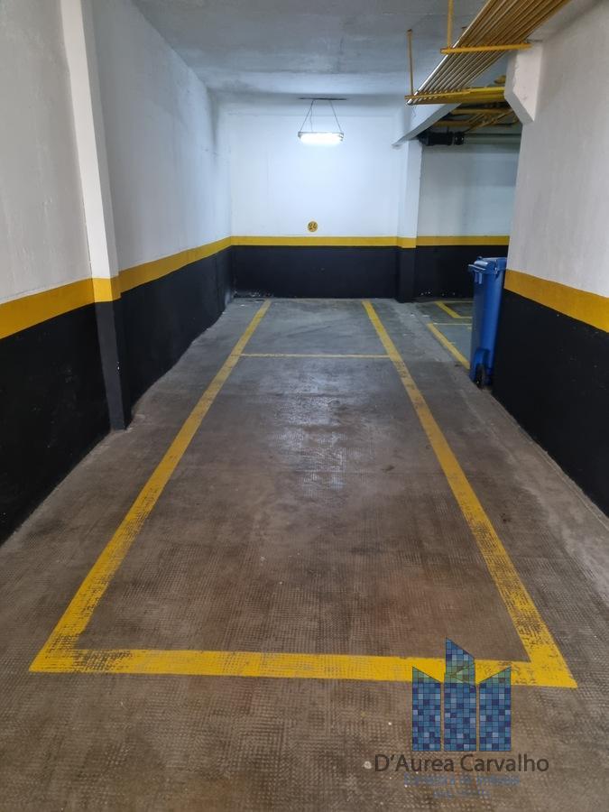Vaga para 2 veculos