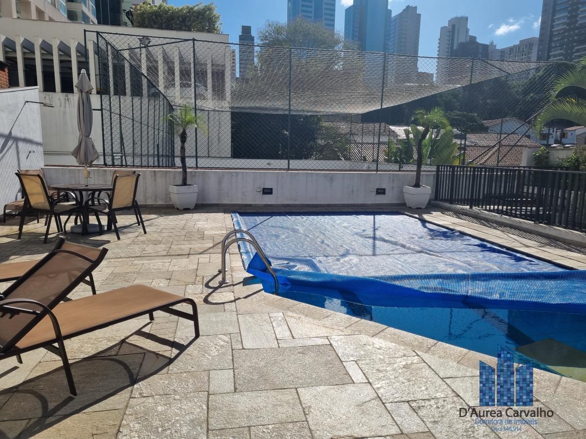 Piscina com Solarium