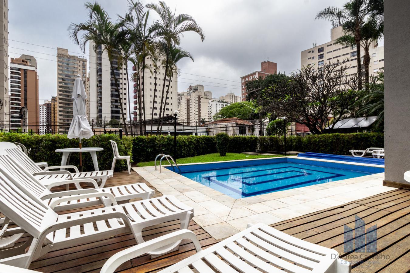 Piscina com Solarium