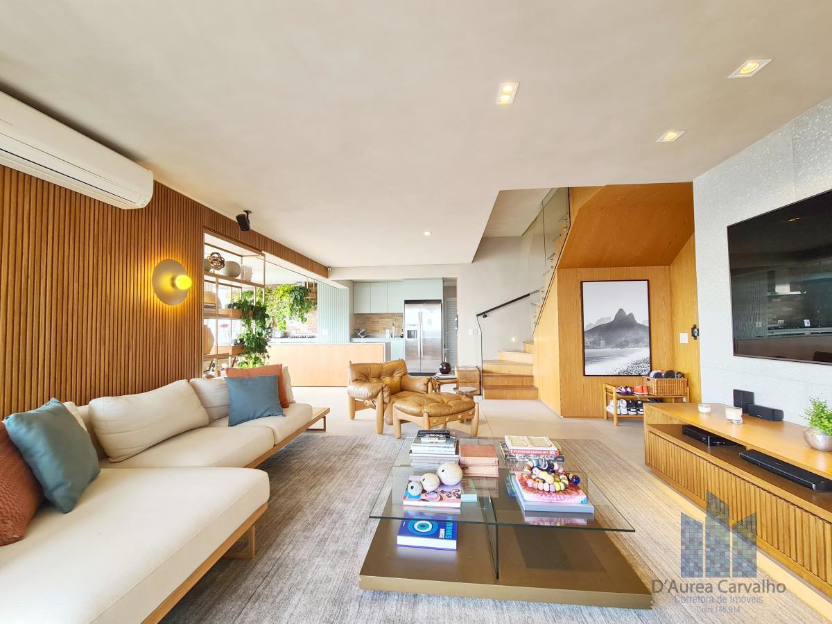 Entrada Living