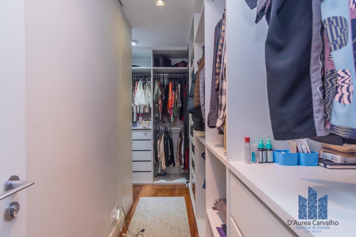 Closet Sute Master