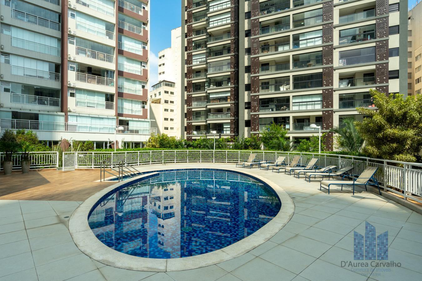 Piscina com Solarium