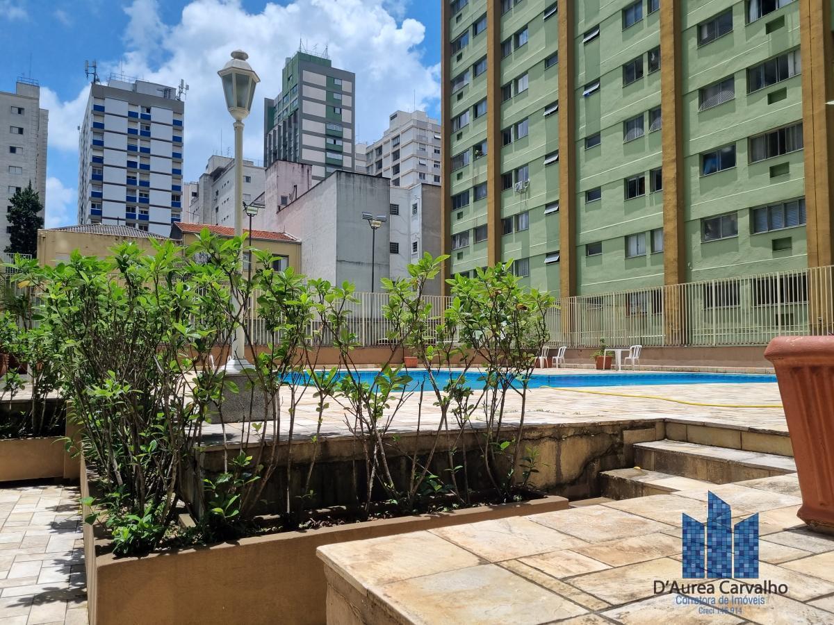 Piscina Adulto e Infantil com Solarium