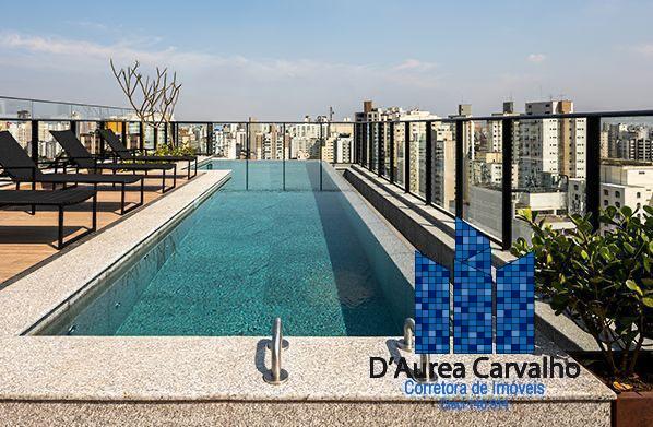 Piscina com borda infinita