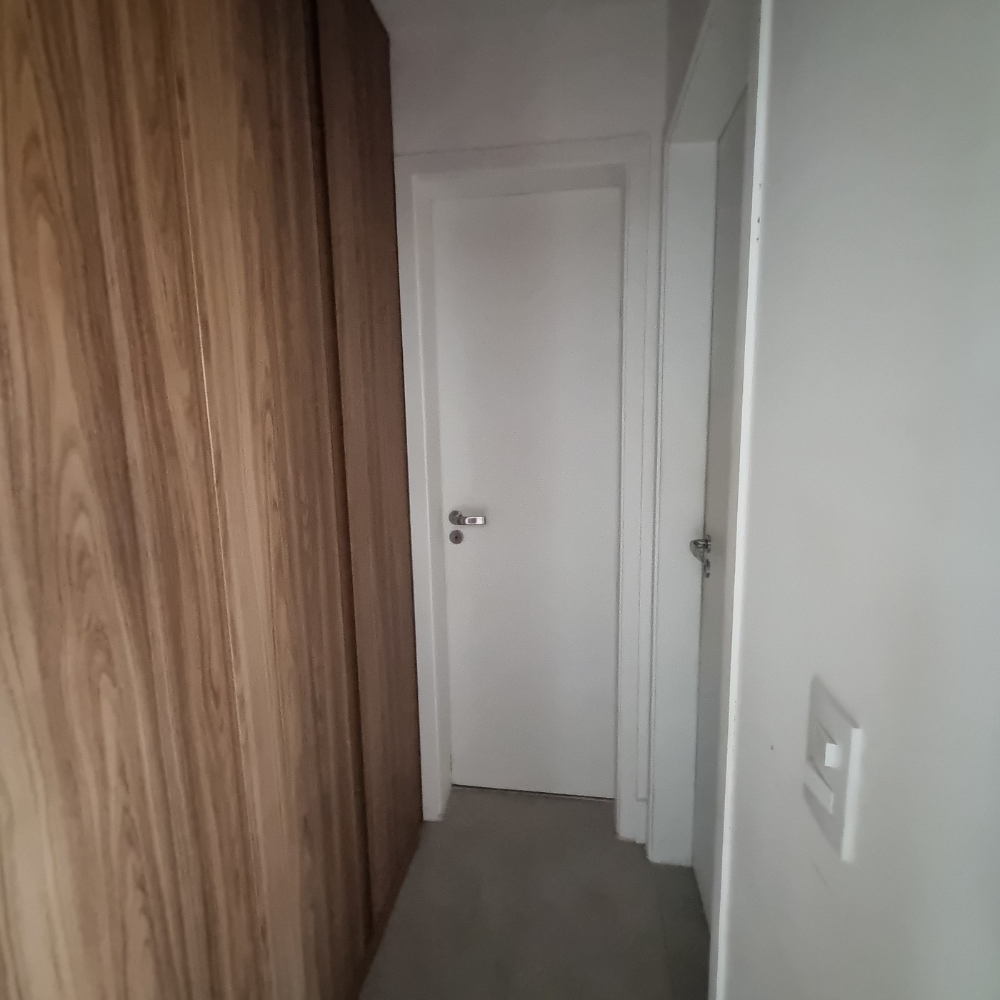 Corredor Interno com Roupeiro