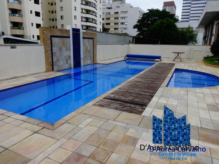 Piscina com Cascata
