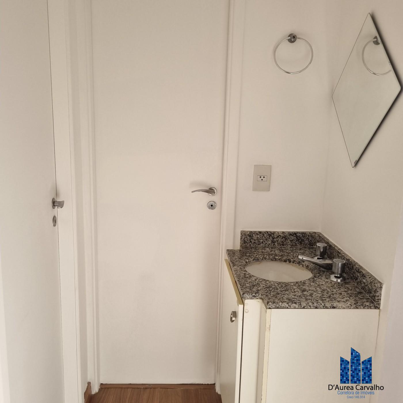 Corredor Interno com Lavabo