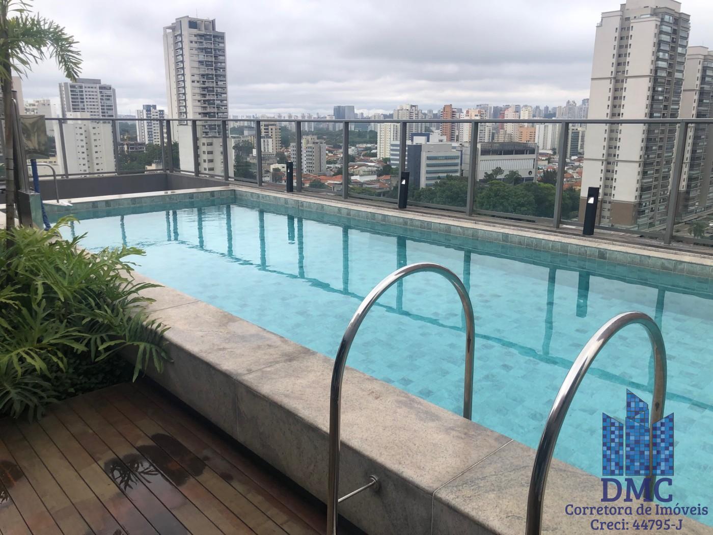 Piscina com Solarium